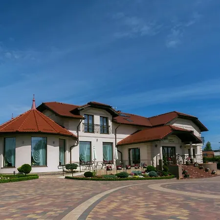 Bed & Breakfast Leszczynowy Dworek *