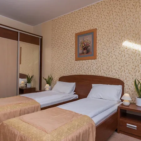 Bed & Breakfast Leszczynowy Dworek *